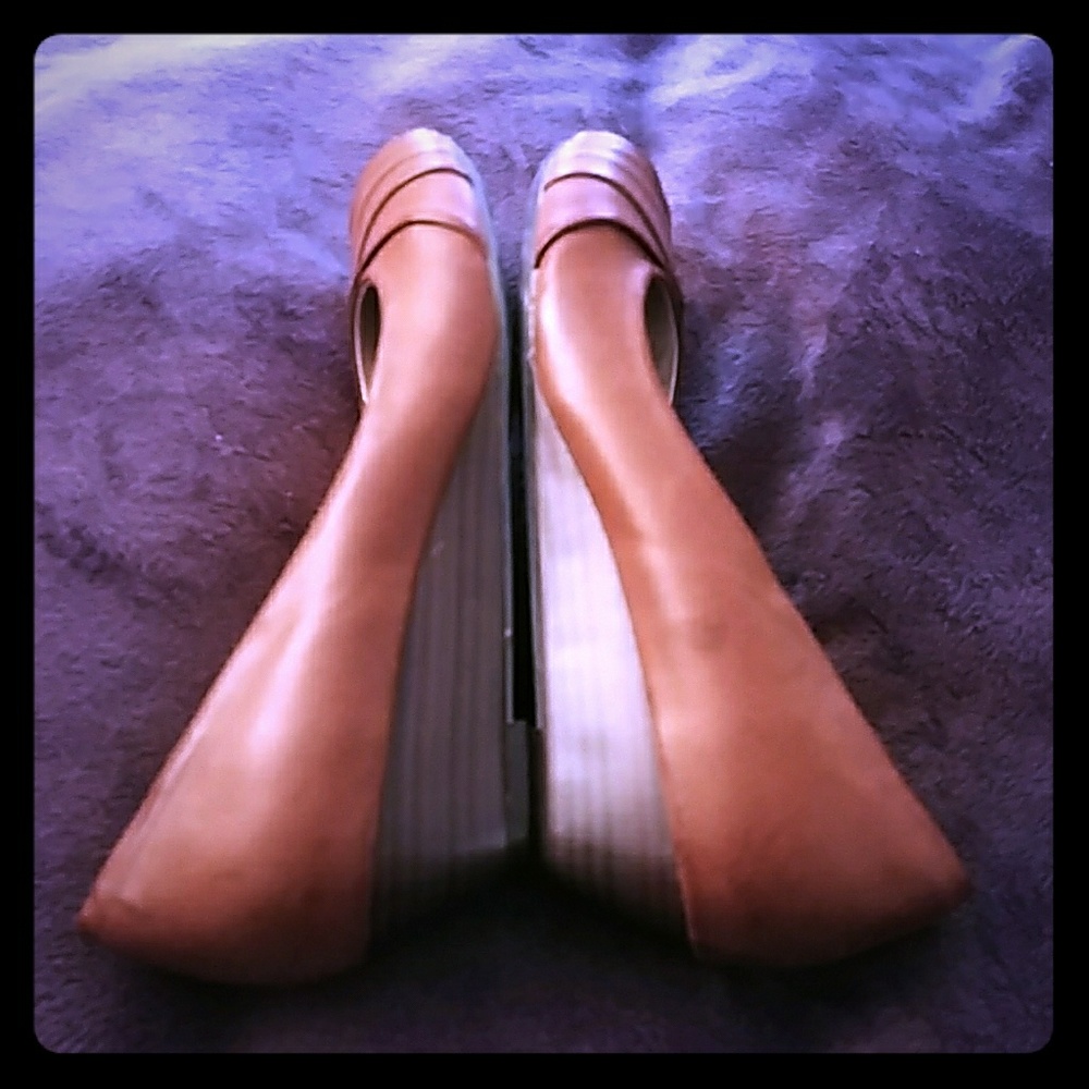 Madeline Stuart wedge shoes. Brown size 10